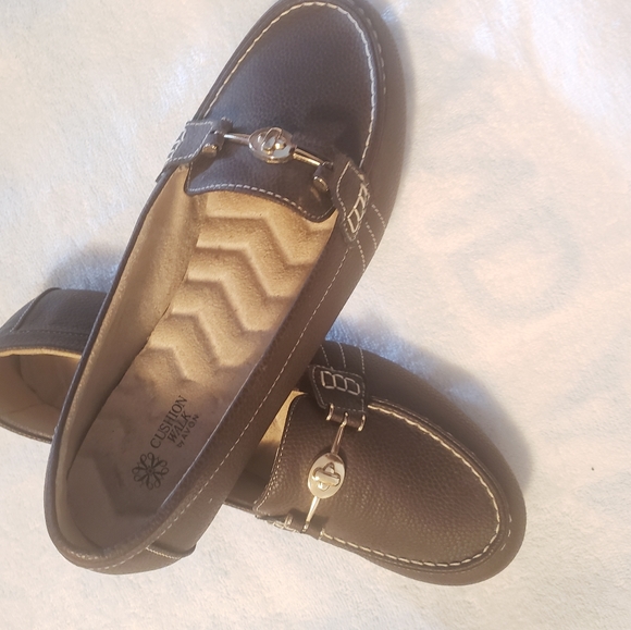 Cushion Walk by AVON Shoes Cushion Walk By Avon Womens